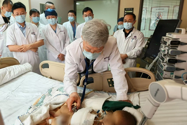 Endowed Chair Professor Sung-Gyu Lee’s Team Demonstrates Living Donor Liver Transplantation at Beijing Tsinghua Changgung Hospital in China