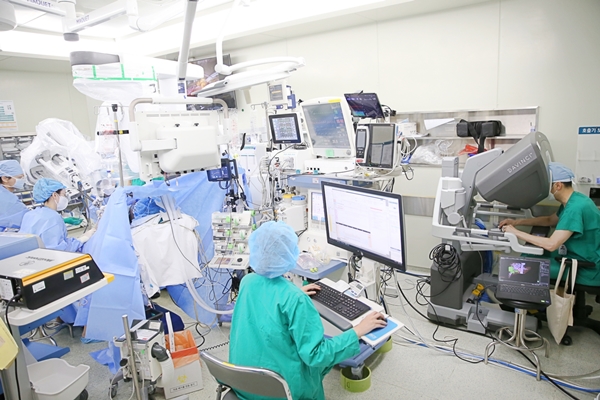 Robotic Surgery Ensures Safety in Complex Liver Cancer Procedures