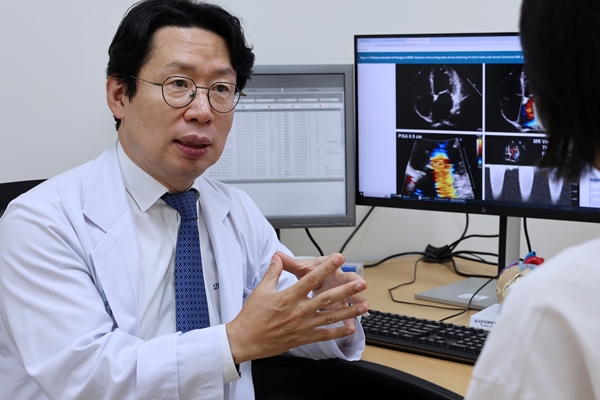 Mitral Regurgitation: Early Surgery Recommended Even Without Symptoms if Severe
