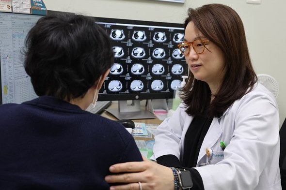 Mother’s Liver and Hematopoietic Stem Cell Transplantation Enables Pediatric Patient with Rare Intractable Hypereosinophilic Syndrome to Discontinue Immunosuppressants