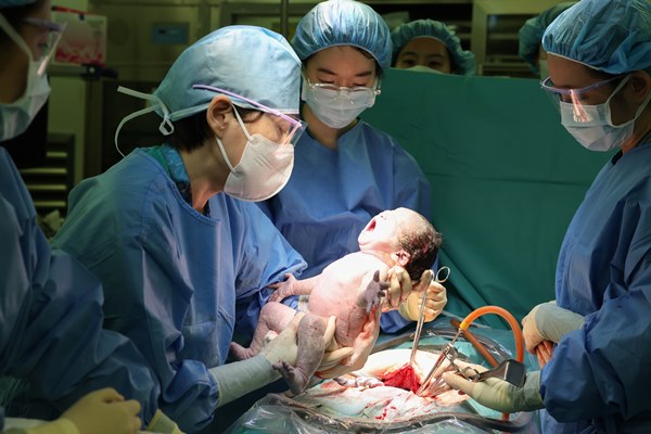 Asan Medical Center Achieves 300 Monthly Deliveries While Safeguarding High Risk Mothers and Fetuses